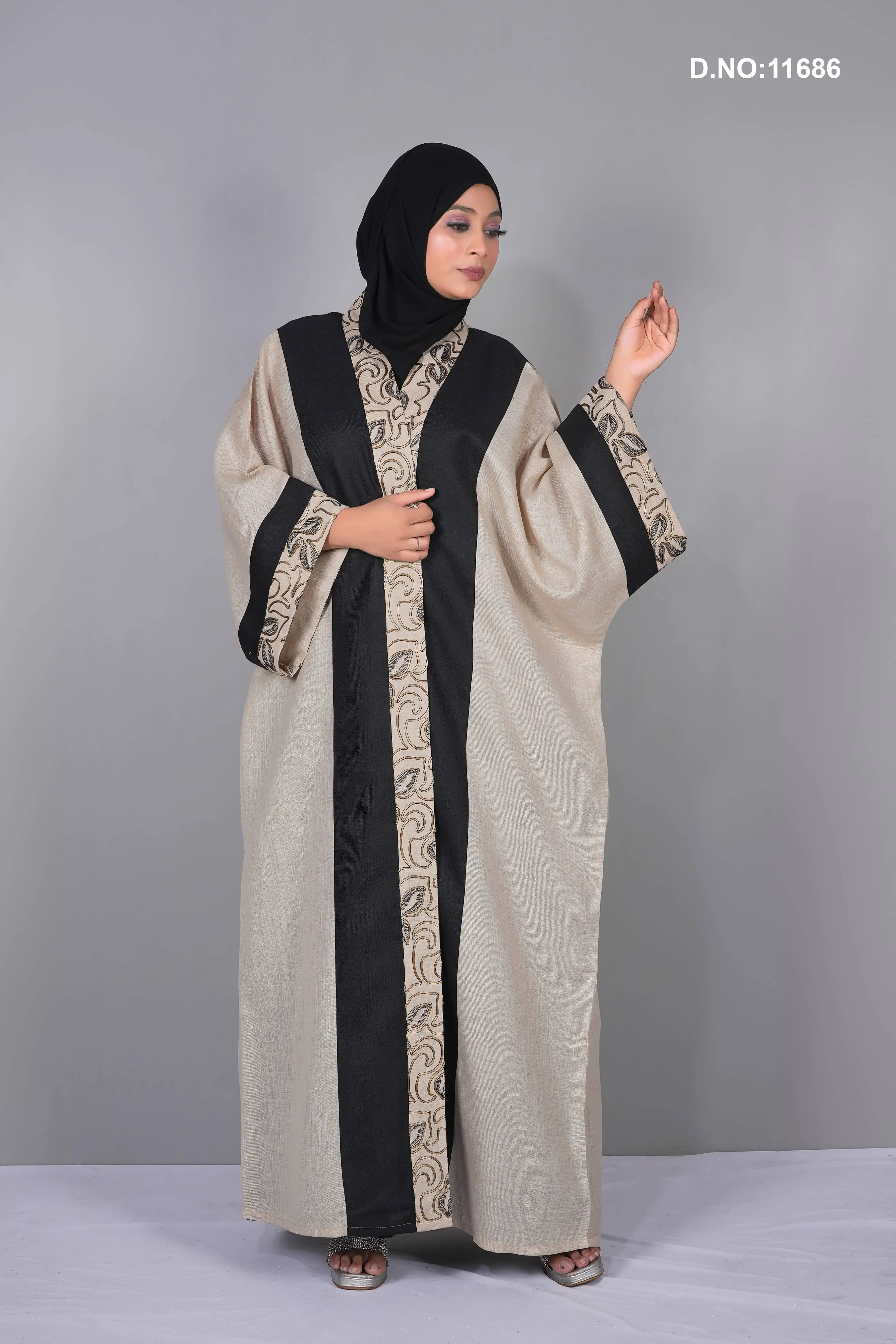 Elegant Beige & Black Shurag